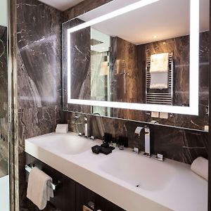 Skyline Suite